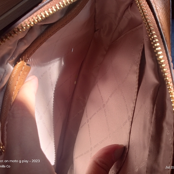 Michael Kors Women's Sandrine Studded Saffiano Leather Crossbody Bag Brown Small - Picture 10 of 11